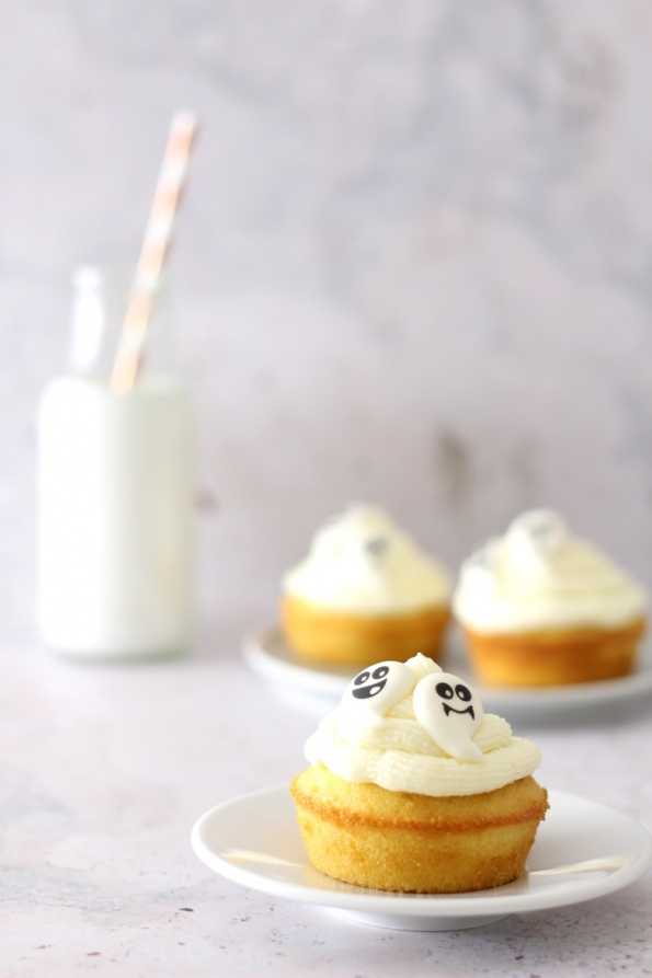 Einfache Gespenster Cupcakes